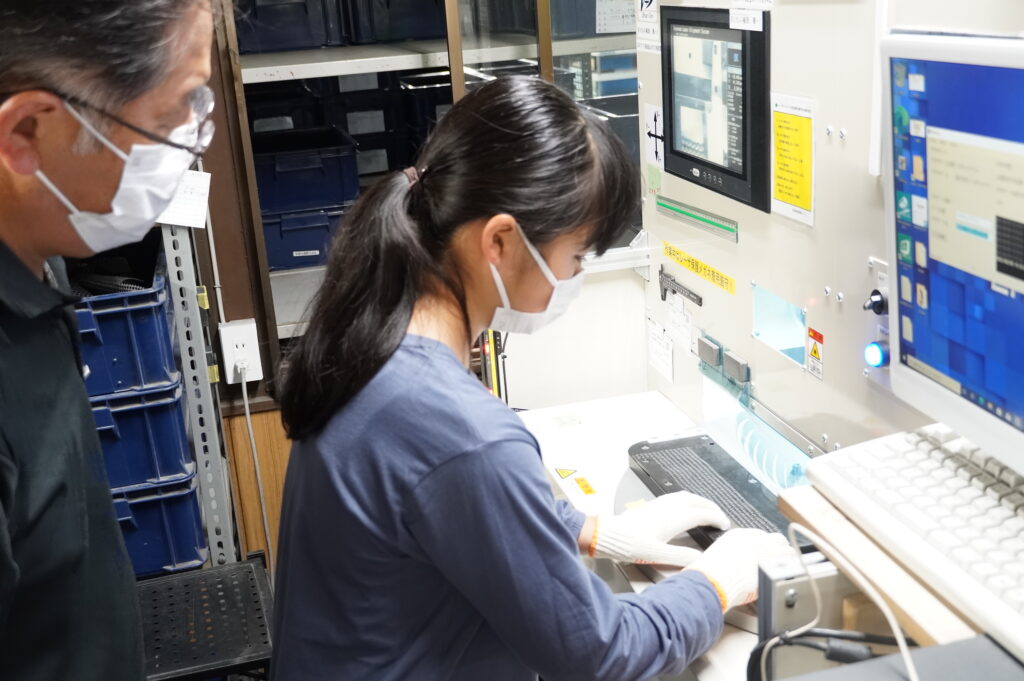 夏休み小学生包丁作り体験