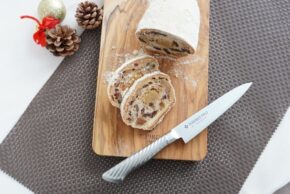 シュトーレン切り分け